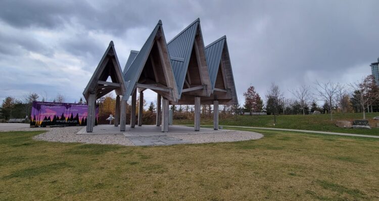 Pavilion in Trillium Park